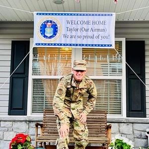 Meet your Posher, Taylor